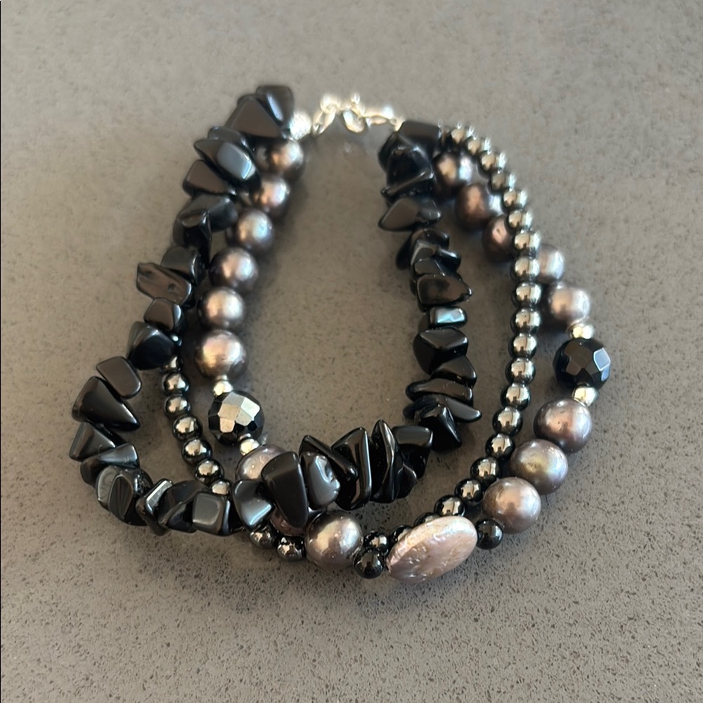 Pearl and Onyx Bracelet